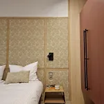 Popi Modern Apartment, 2 Bedrooms,