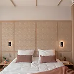 Popi Modern Apartment, 2 Bedrooms,