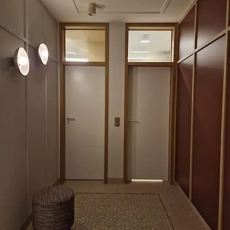 Popi Modern Apartment, 2 Bedrooms,